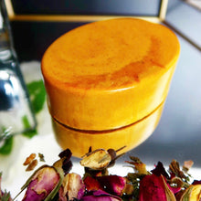 Load image into Gallery viewer, Turmeric ‘Brighten’ Soap